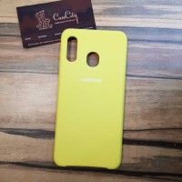 Чехол Silicone case для Samsung Galaxy A10, желтый